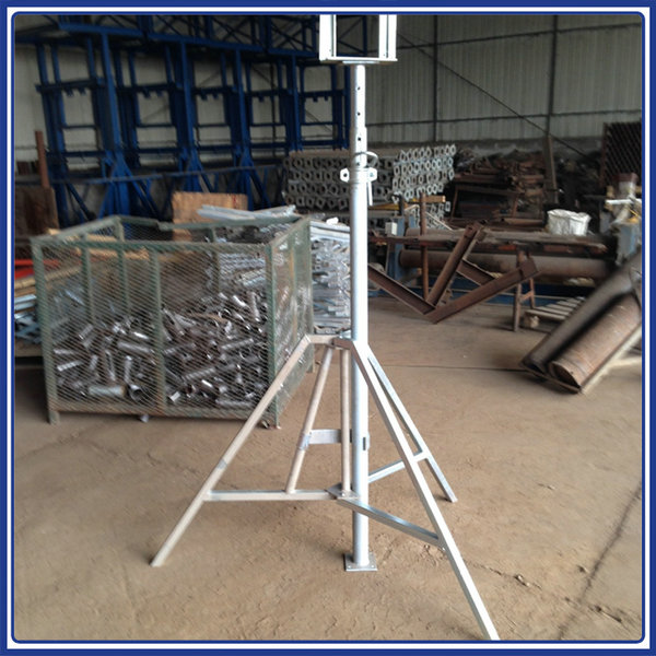 鋼支撐和三腳架